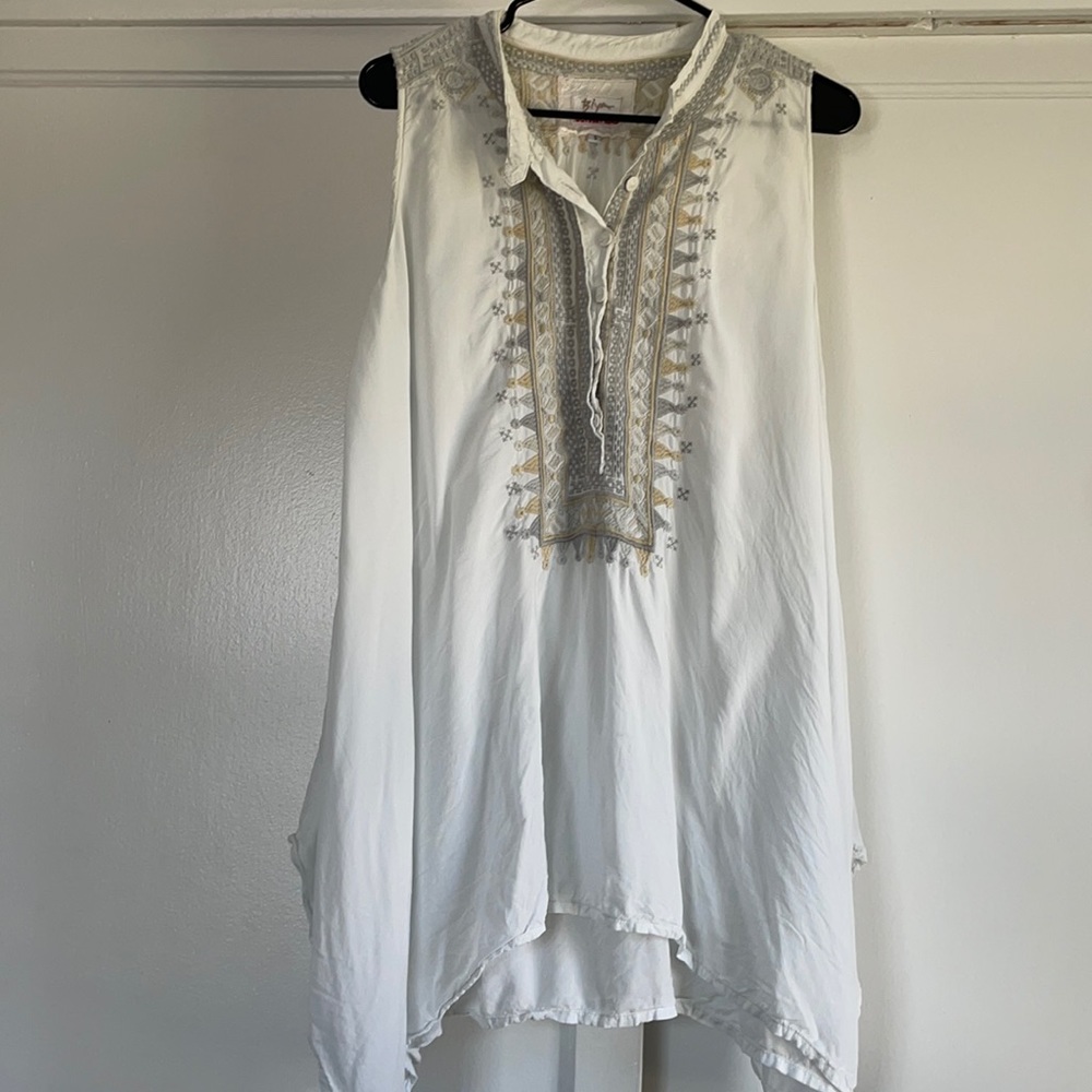 Johnny Was embroidered tunic blouse light blue Small (see description)